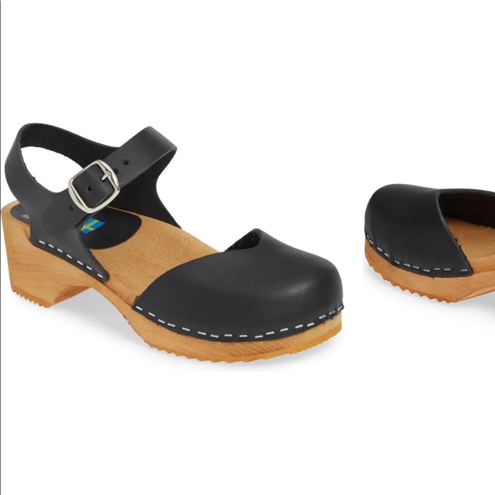 MIA black clogs (Sofia sandal)